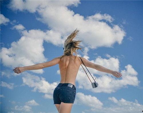 女人光身图片,女性身体的艺术诠释